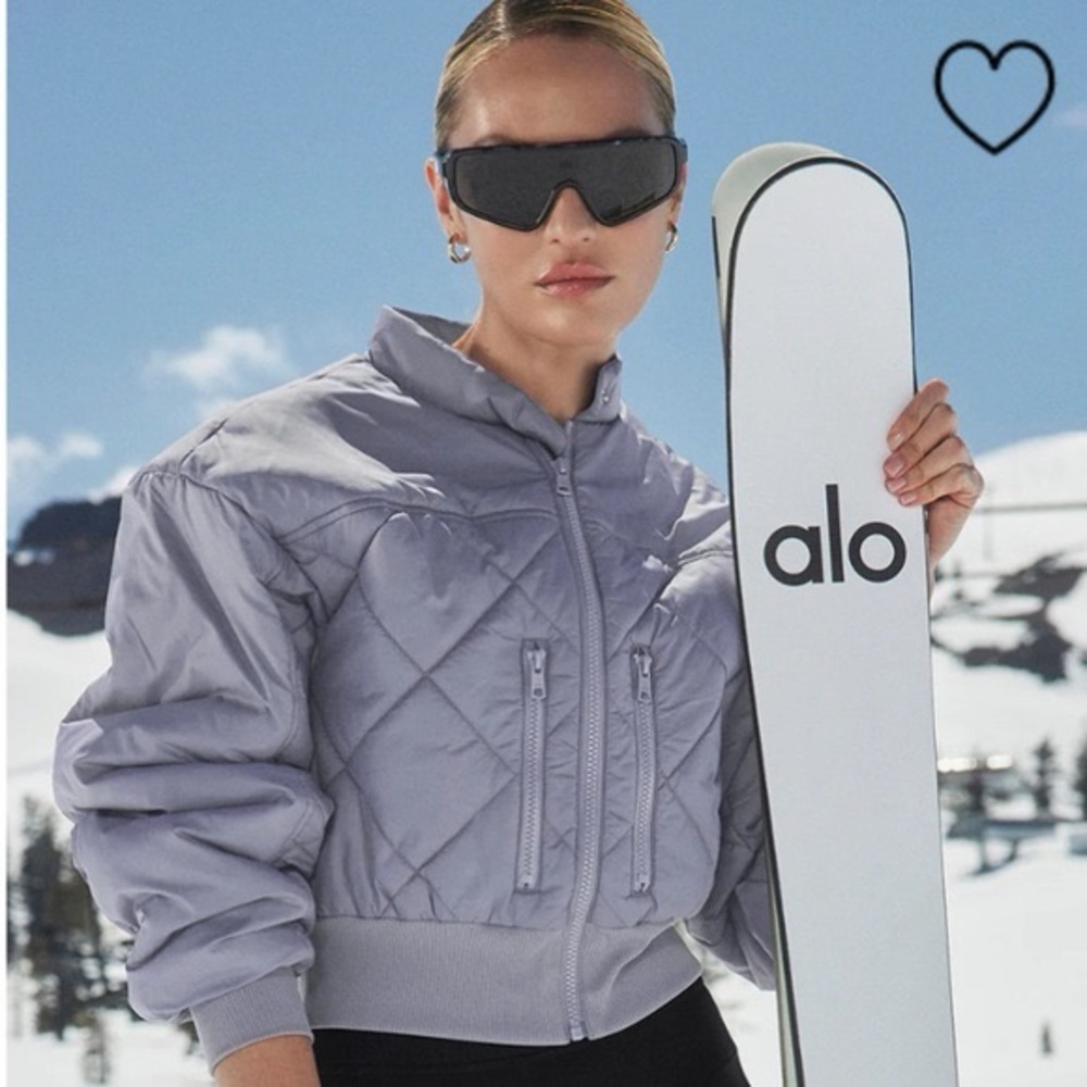 ALO Yoga Women's Snowrider Puffer Jacket